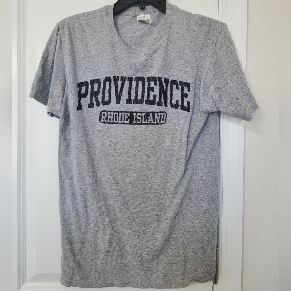 sz S Providence Rhode Island T Shirt Gray RI Graphic Tee‎